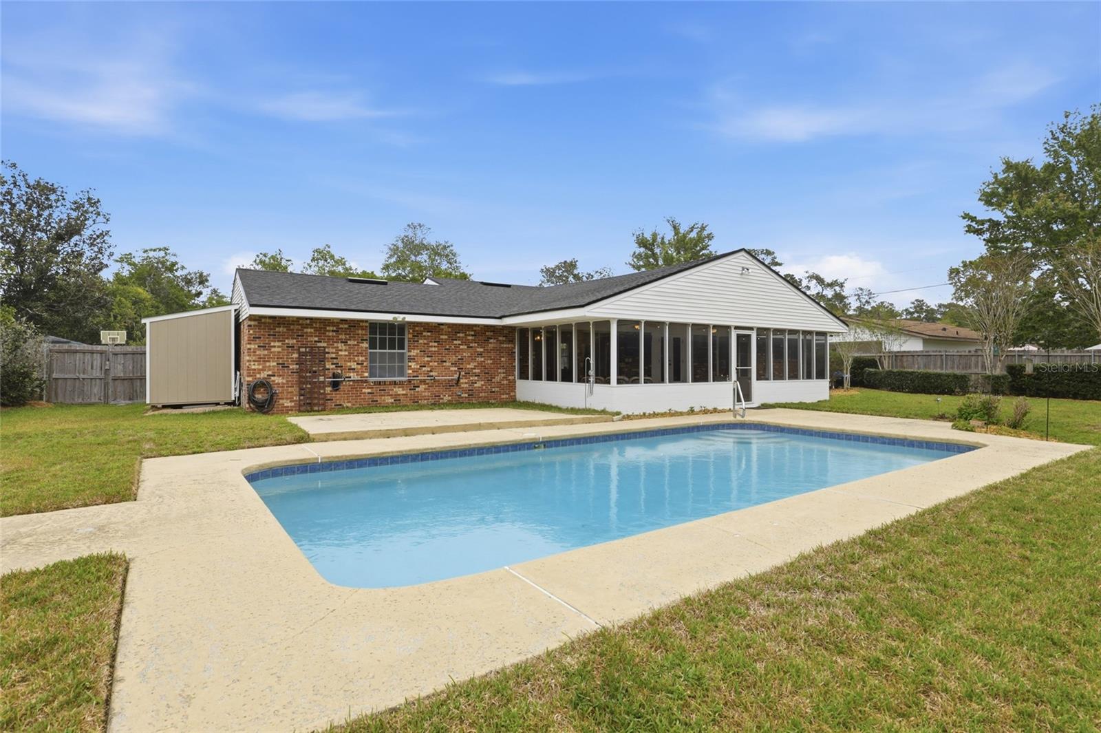 RENEWOOD - Residential