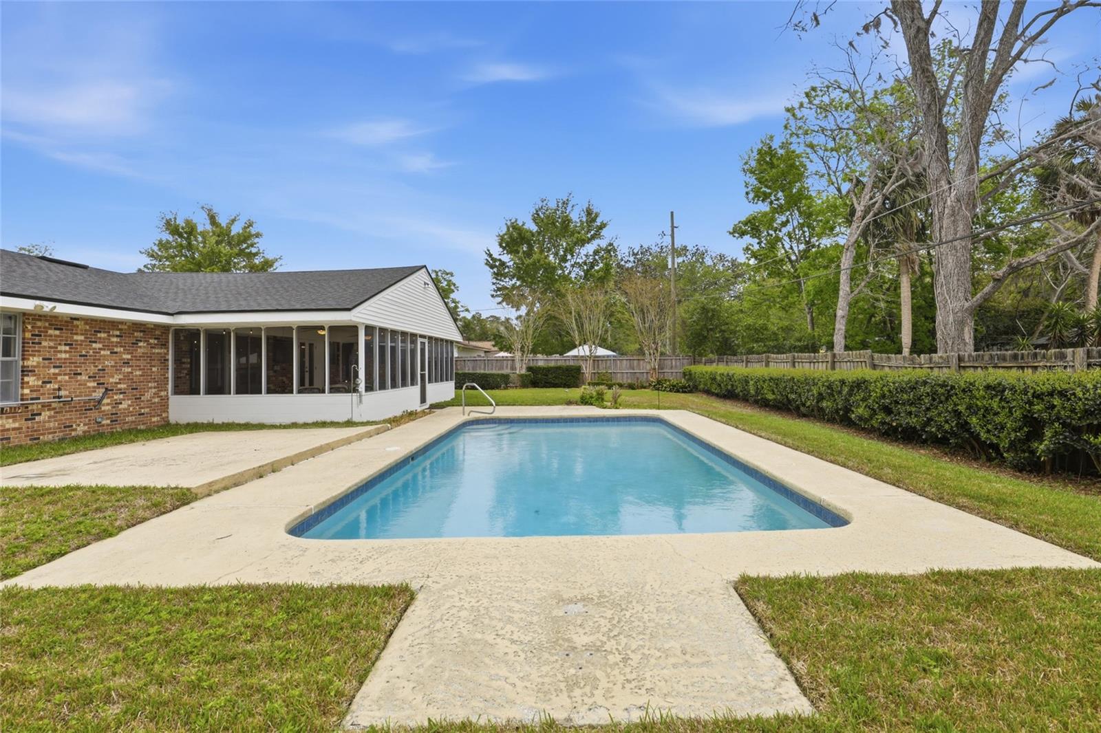 RENEWOOD - Residential