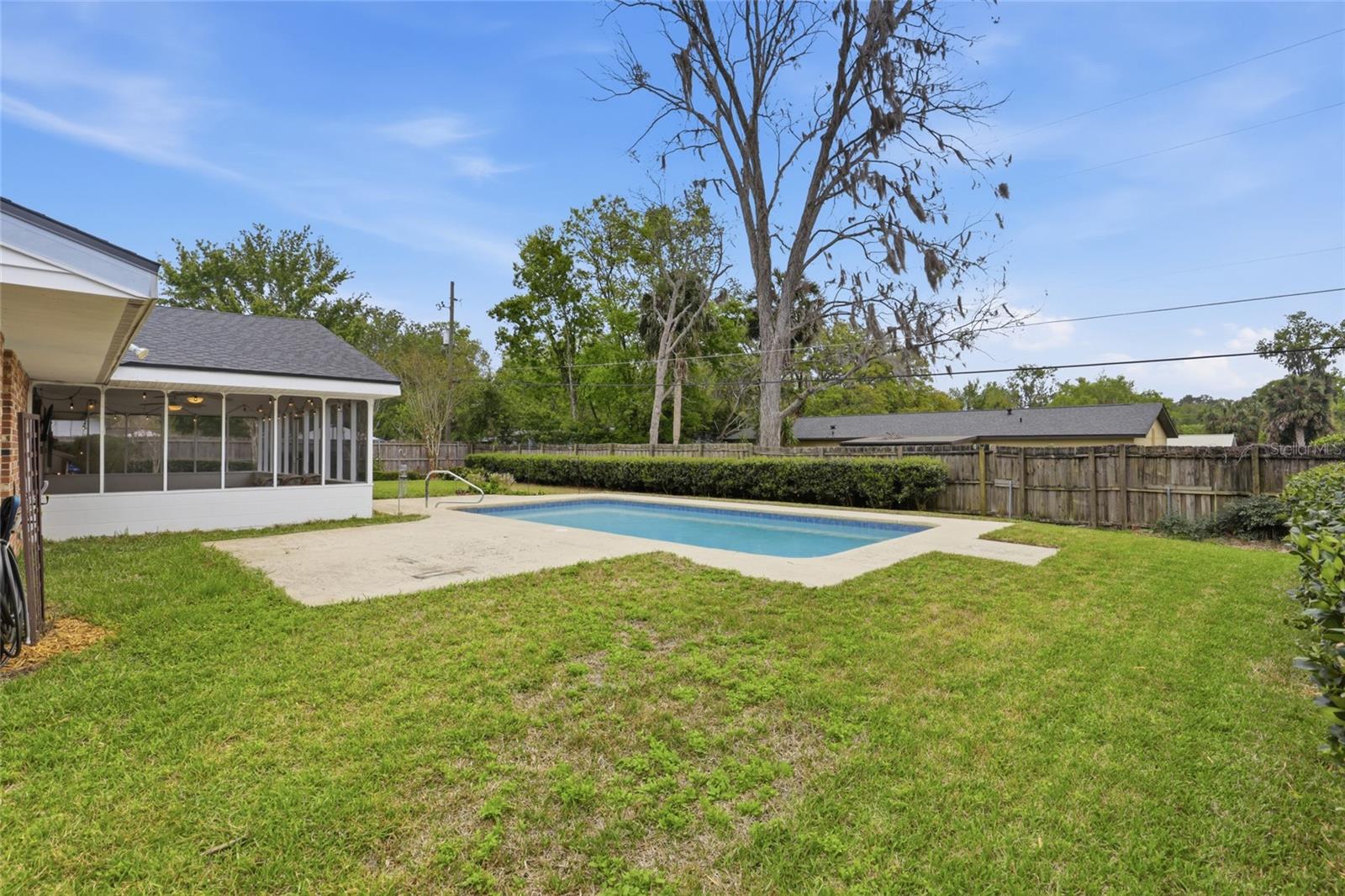 RENEWOOD - Residential