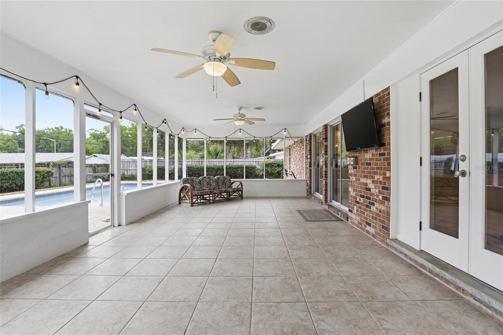 RENEWOOD - Residential