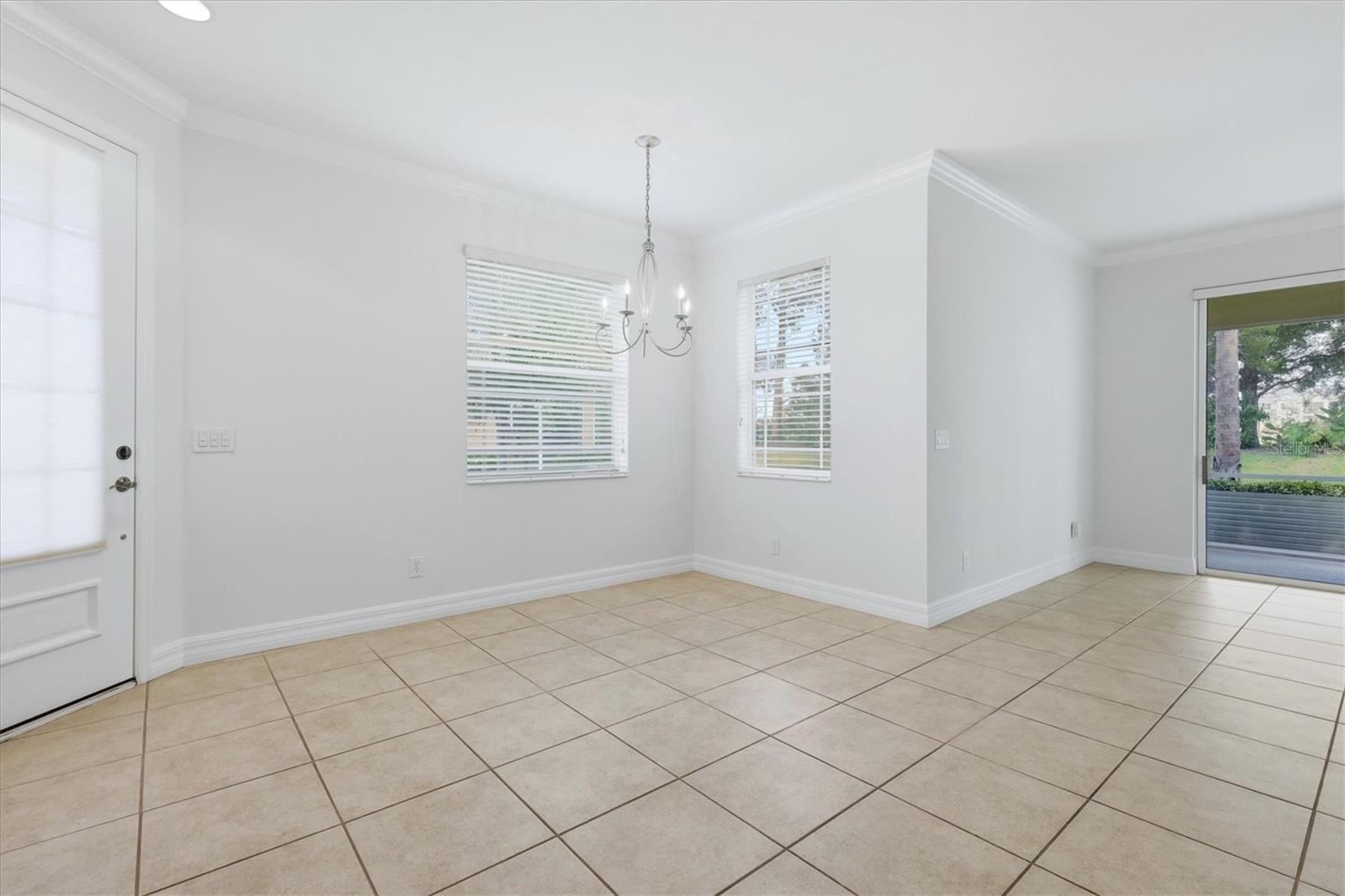 11487 52ND COURT E