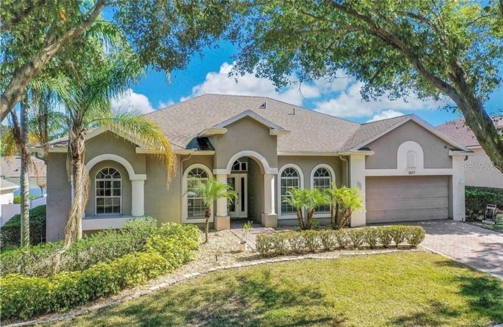 Photo of 1917 Pamlynne Place, Windermere, FL 34786 (MLS # O6397596)