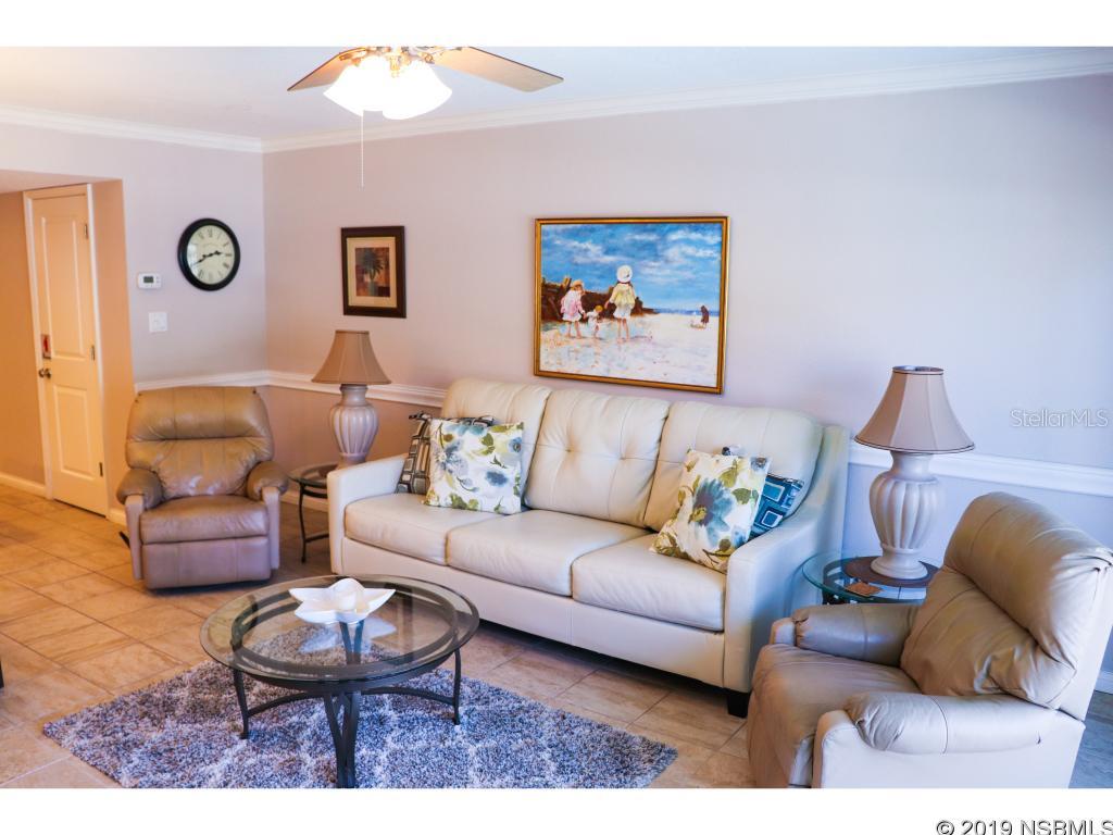 Win San Club Condo - Residential