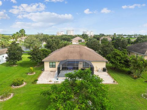 A home in PALMETTO