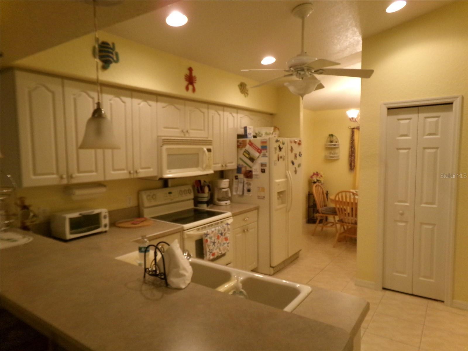 EL SOMBRERO VILLAGE - Residential