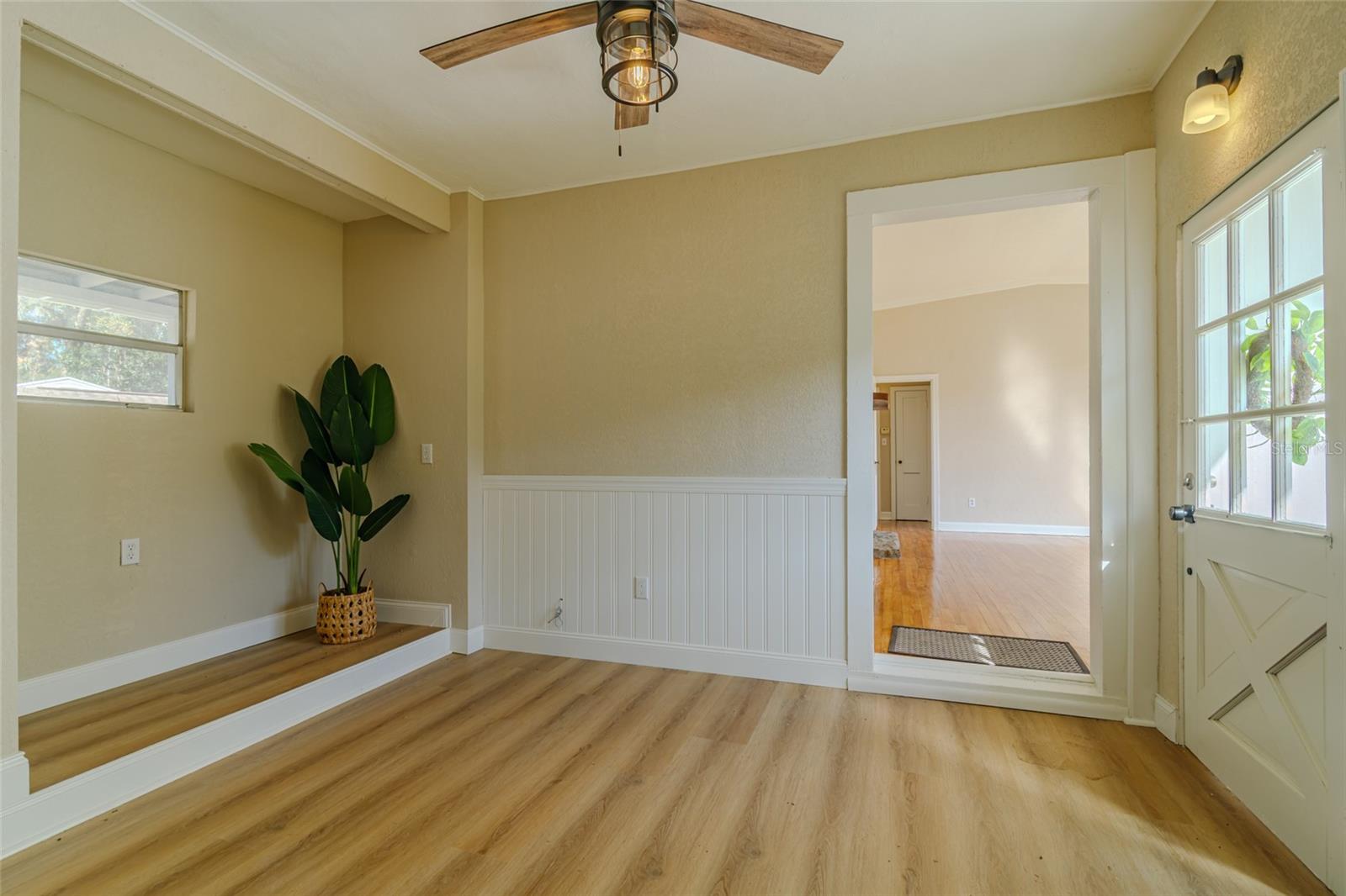 WYOMINA CREST - Residential