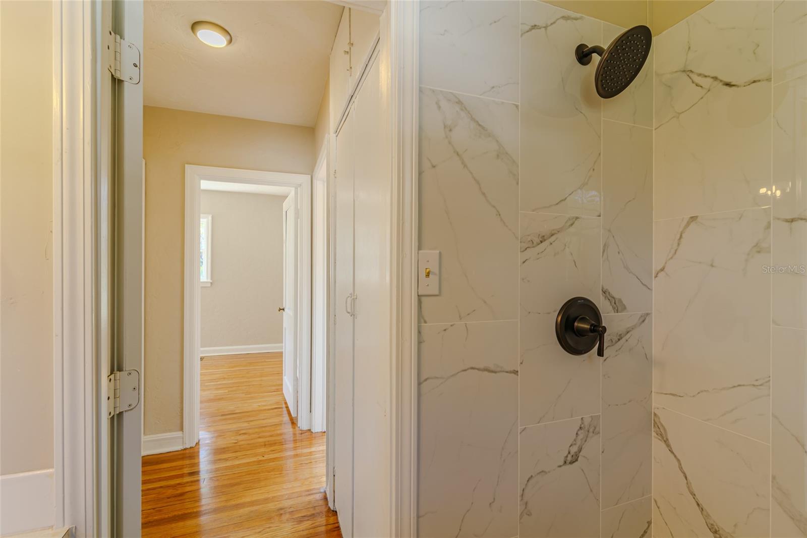 WYOMINA CREST - Residential