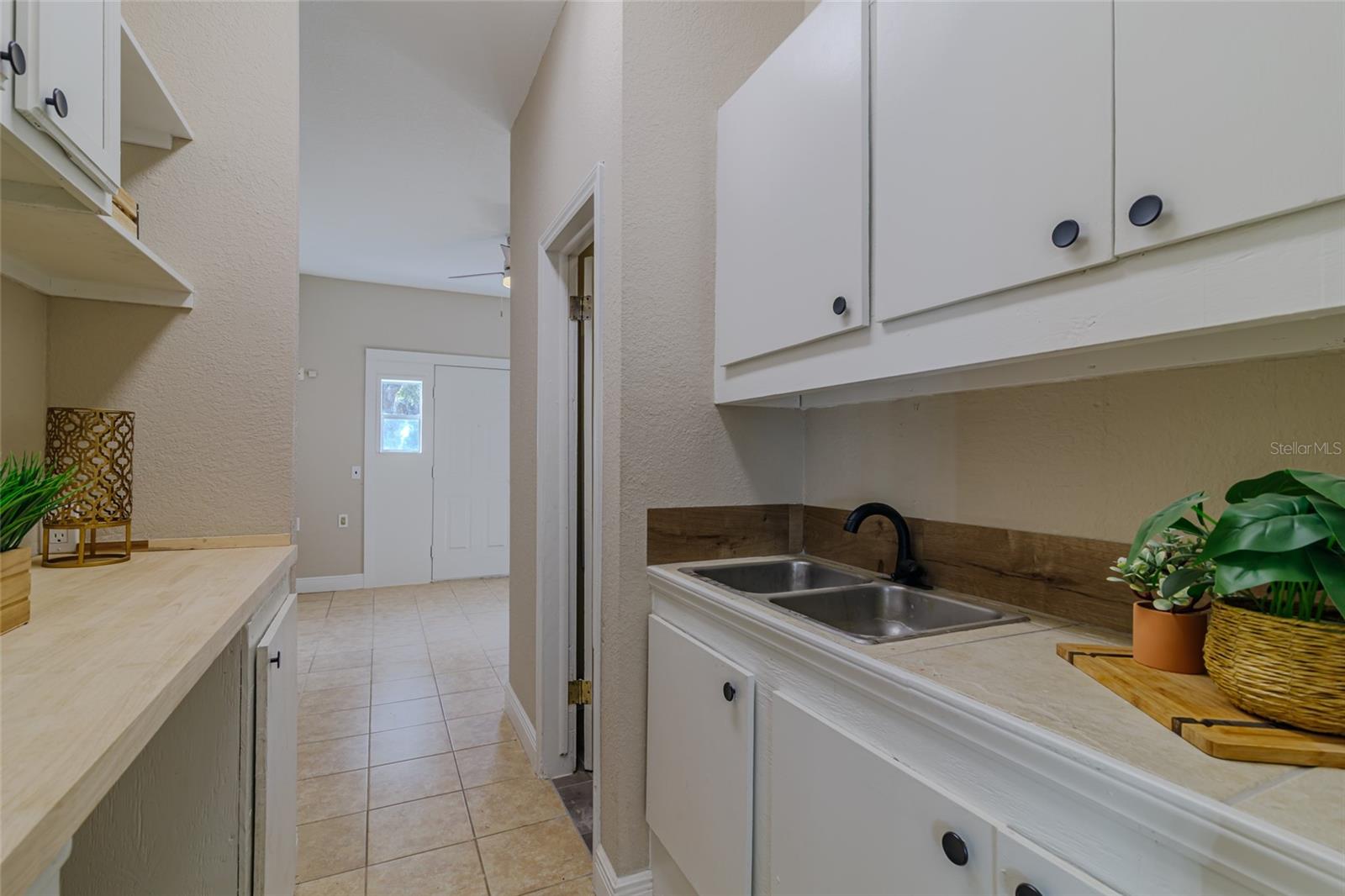 WYOMINA CREST - Residential