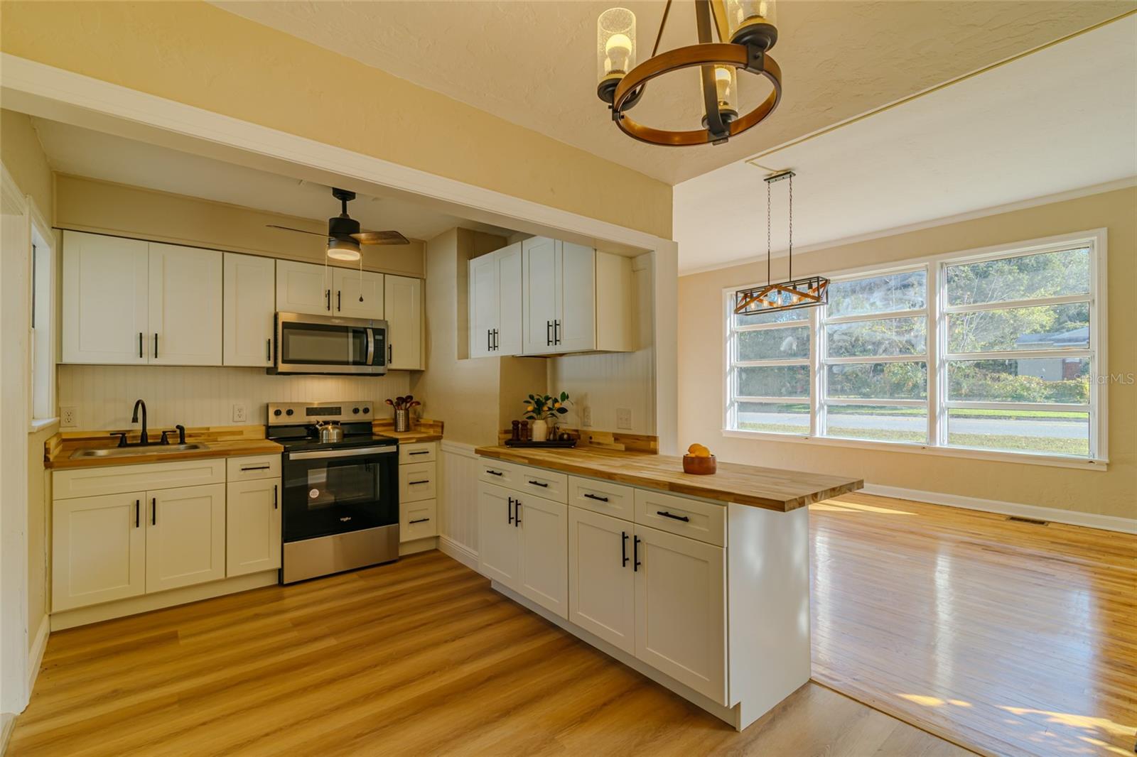 WYOMINA CREST - Residential