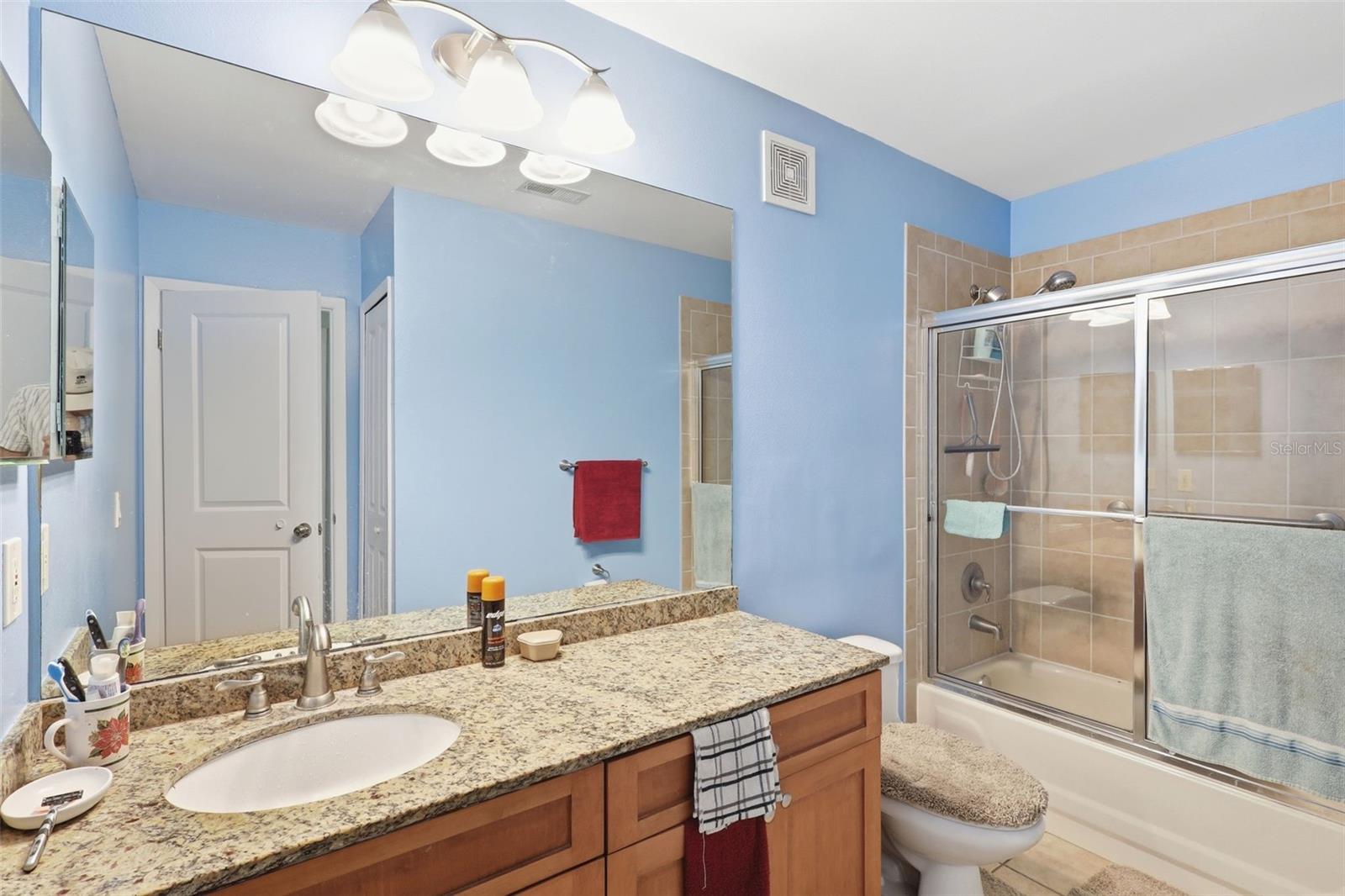 SIESTA LAGO CONDOS - Residential