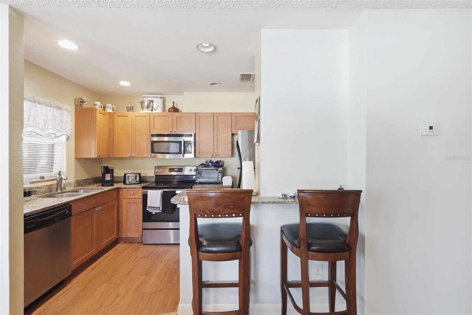 SIESTA LAGO CONDOS - Residential