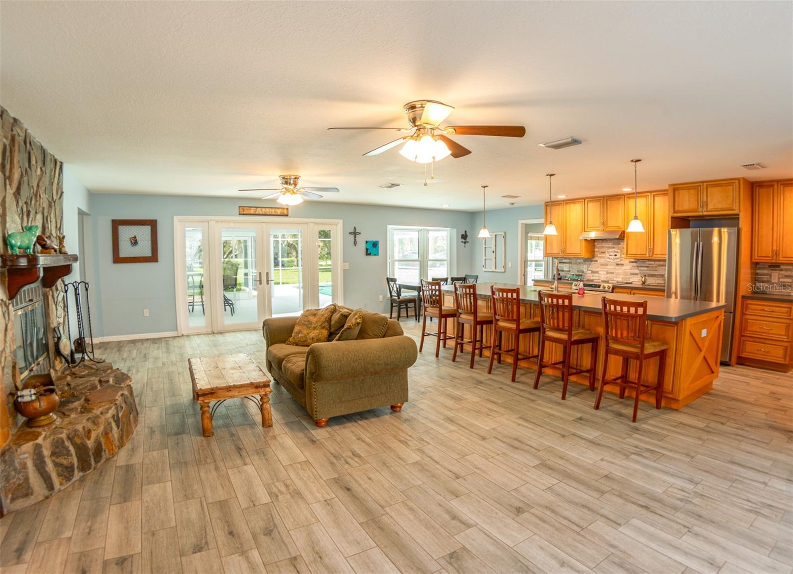 ACREAGE & UNREC - Residential