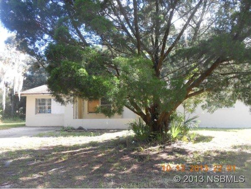 "PRE_FORECLOSURE" - Short Sale contracts subject to 3rd Party Approval. 3 BDRM 2 BATH ON ALMOST 2 ACRES.POSSIBLE REZONING FOR COMMERCIAL OR INDUSTRIAL. PLENTY OF ROOM TO PARK TRUCKS, RV'S, OR BOATS. COUNTRY SETTING IN THE CITY. PROPERTY BUILT PRIOR TO 1978, AND LEAD BASED PAINT POTENTIALLY EXISTS ;Water: City