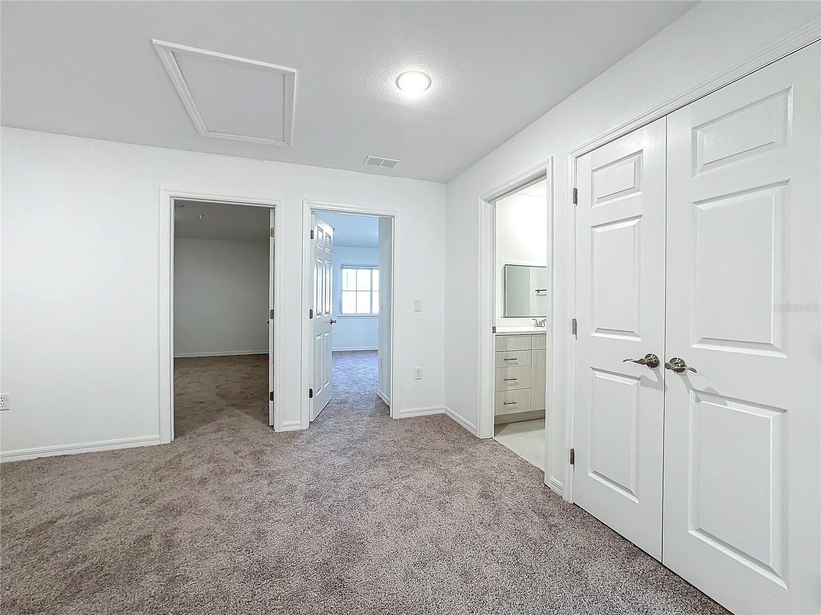 BARTON COURT - Residential Lease