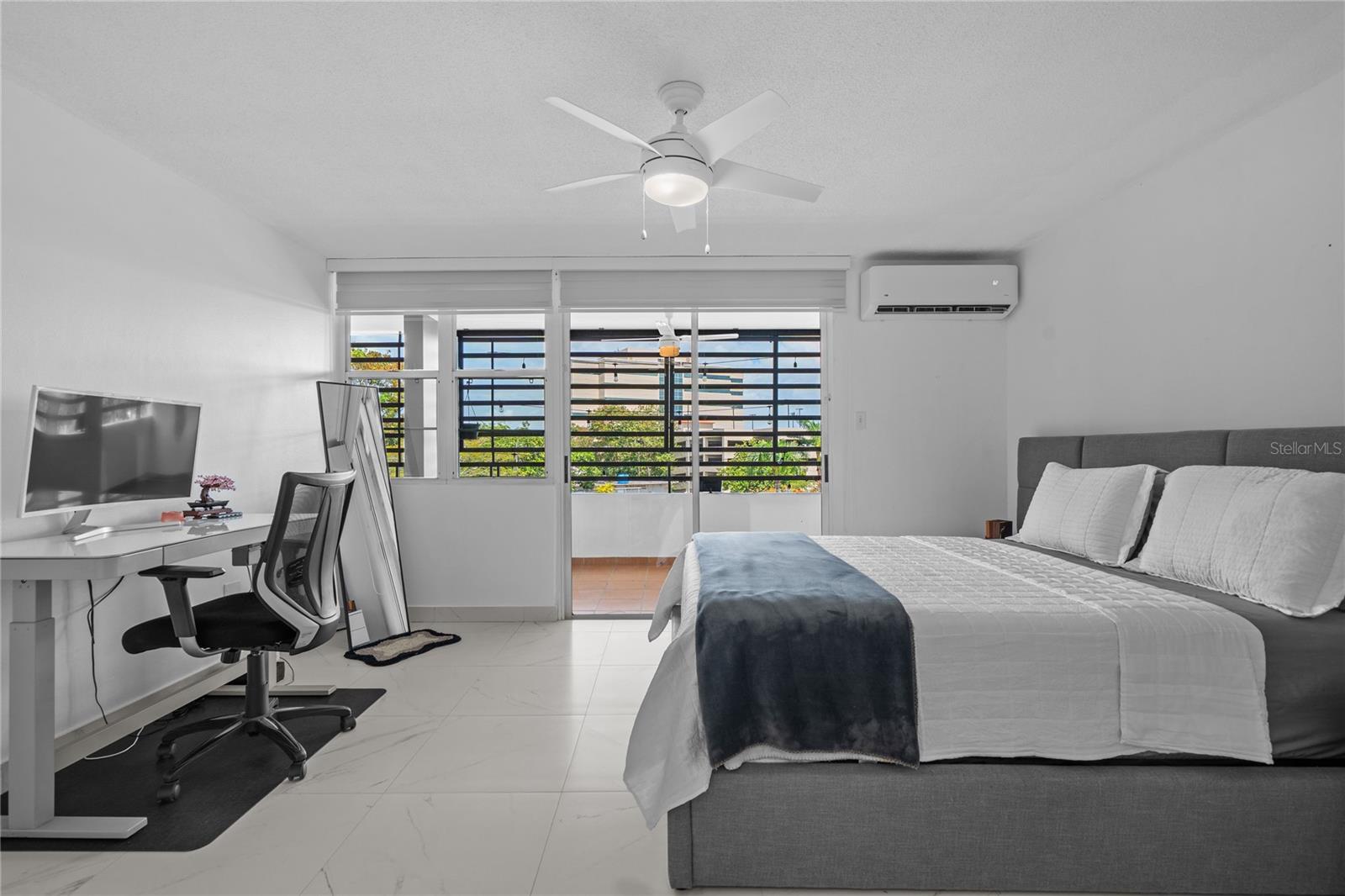 JARDINES DE MONTEHIEDRA - Residential