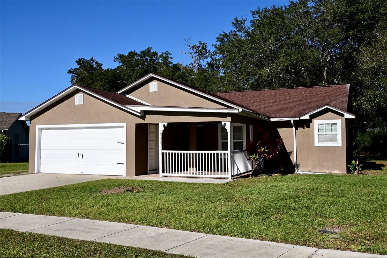 4235 W VISTA COURT