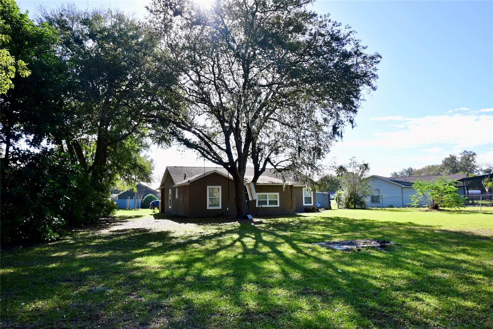 4235 W VISTA COURT