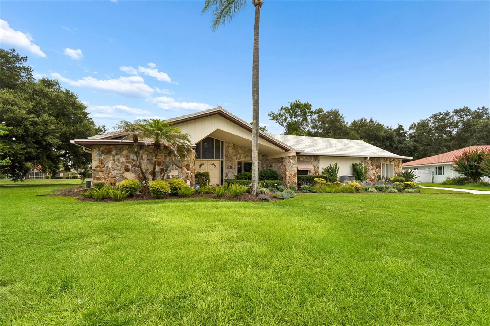2364 VIOLET PL