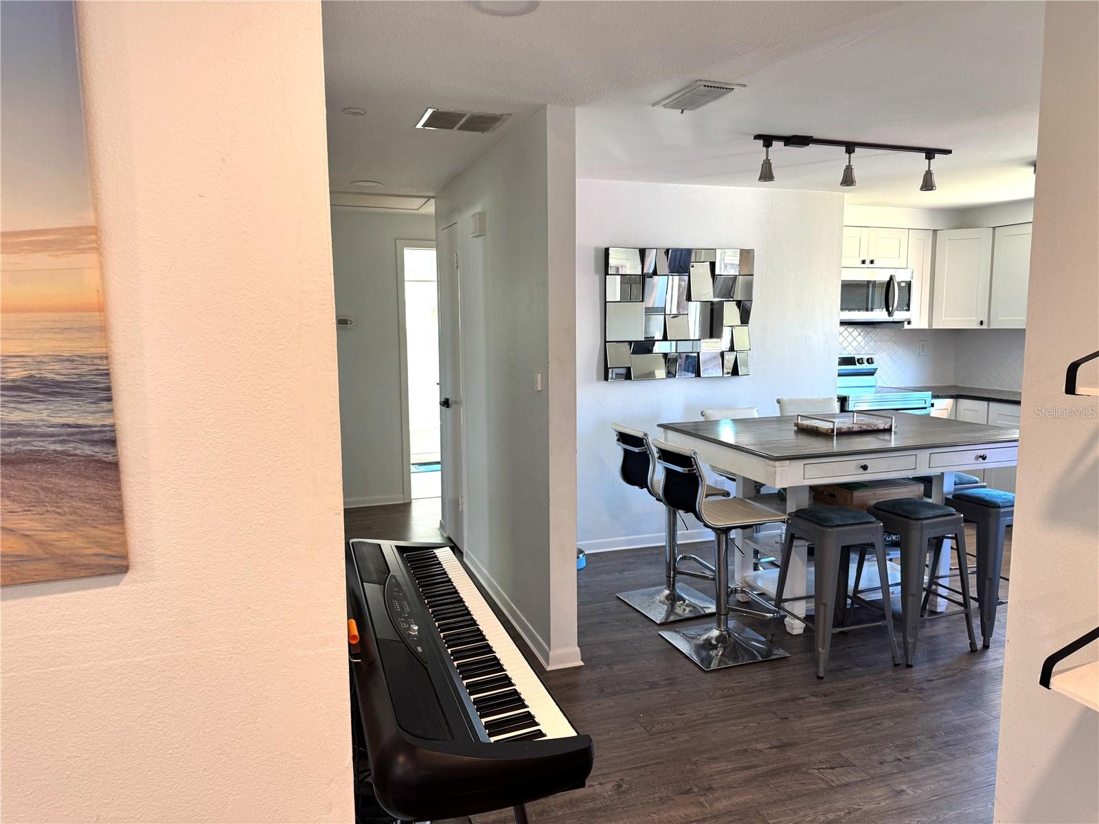 PASADENA ESTATES - Residential