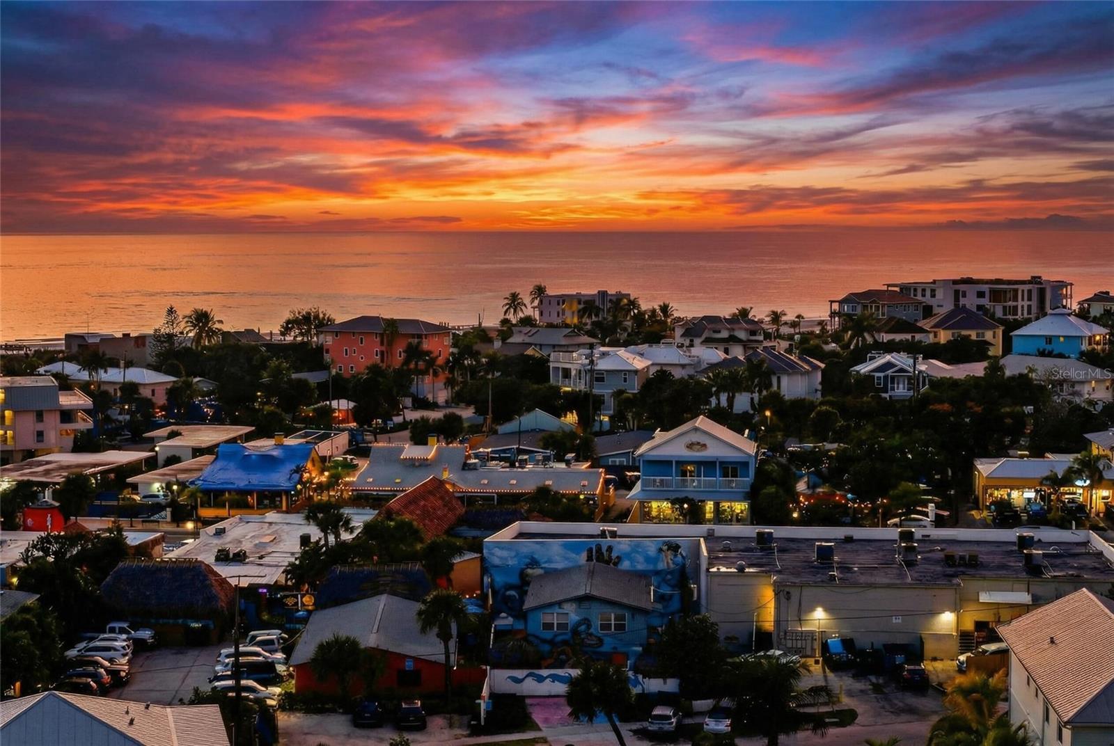 SARASOTA BEACH - Residential Income
