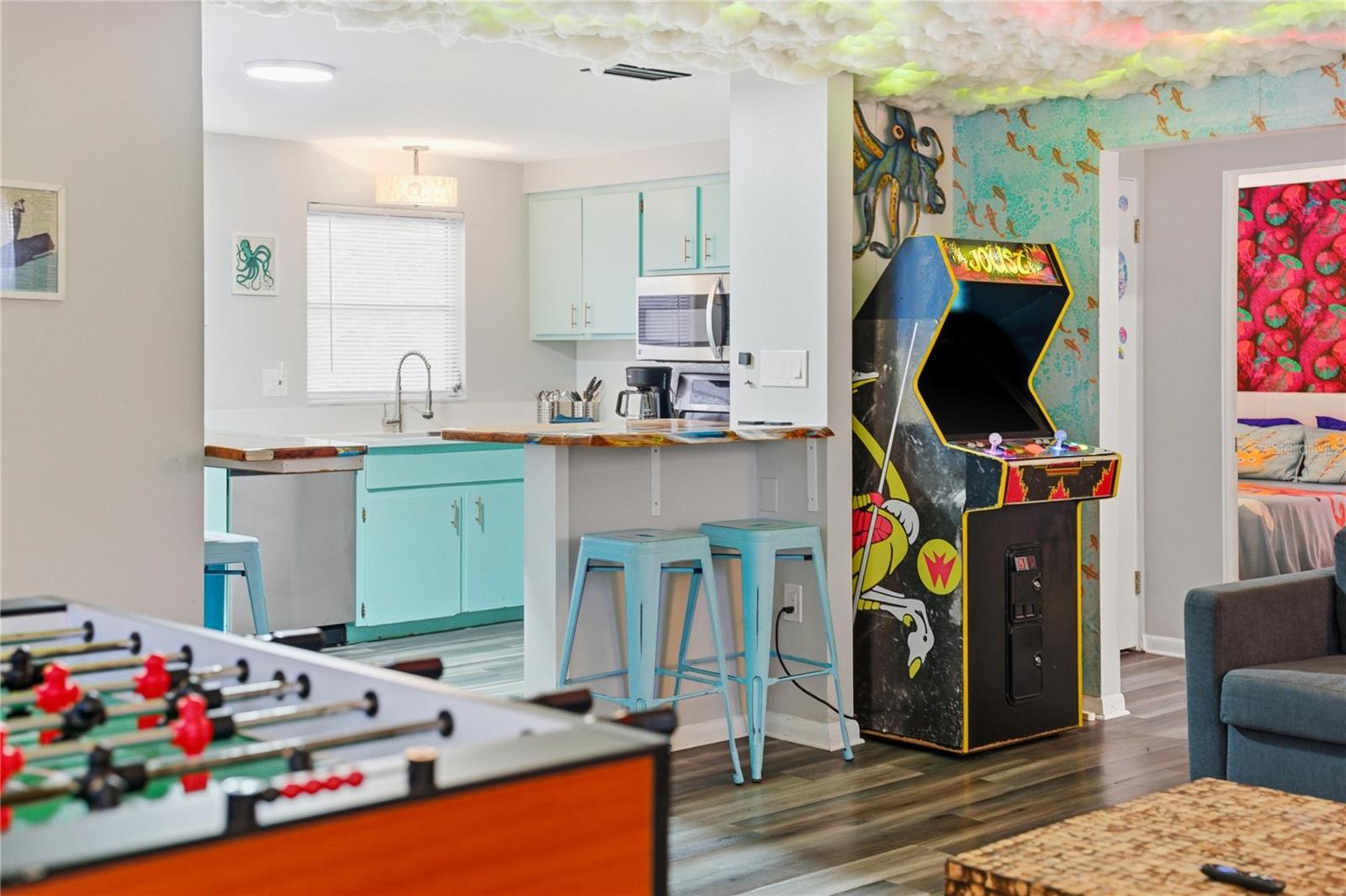 SARASOTA BEACH - Residential Income