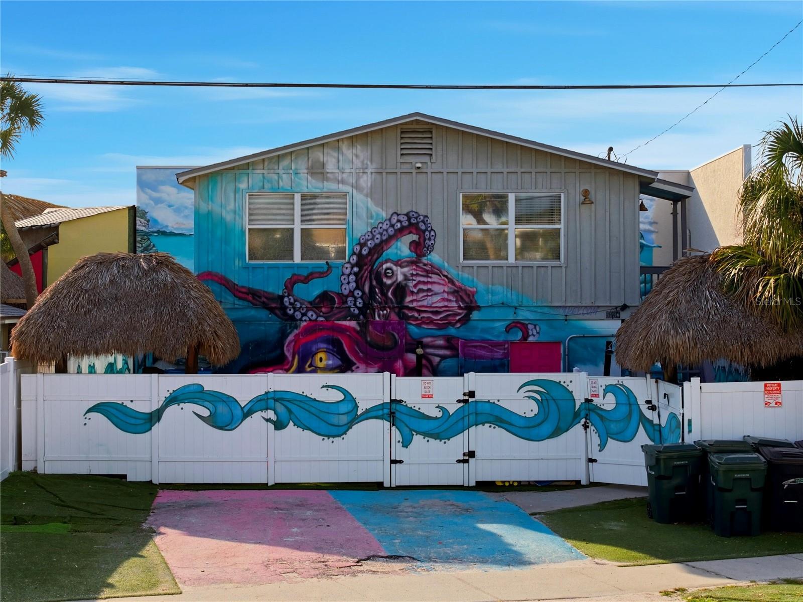 SARASOTA BEACH - Residential Income