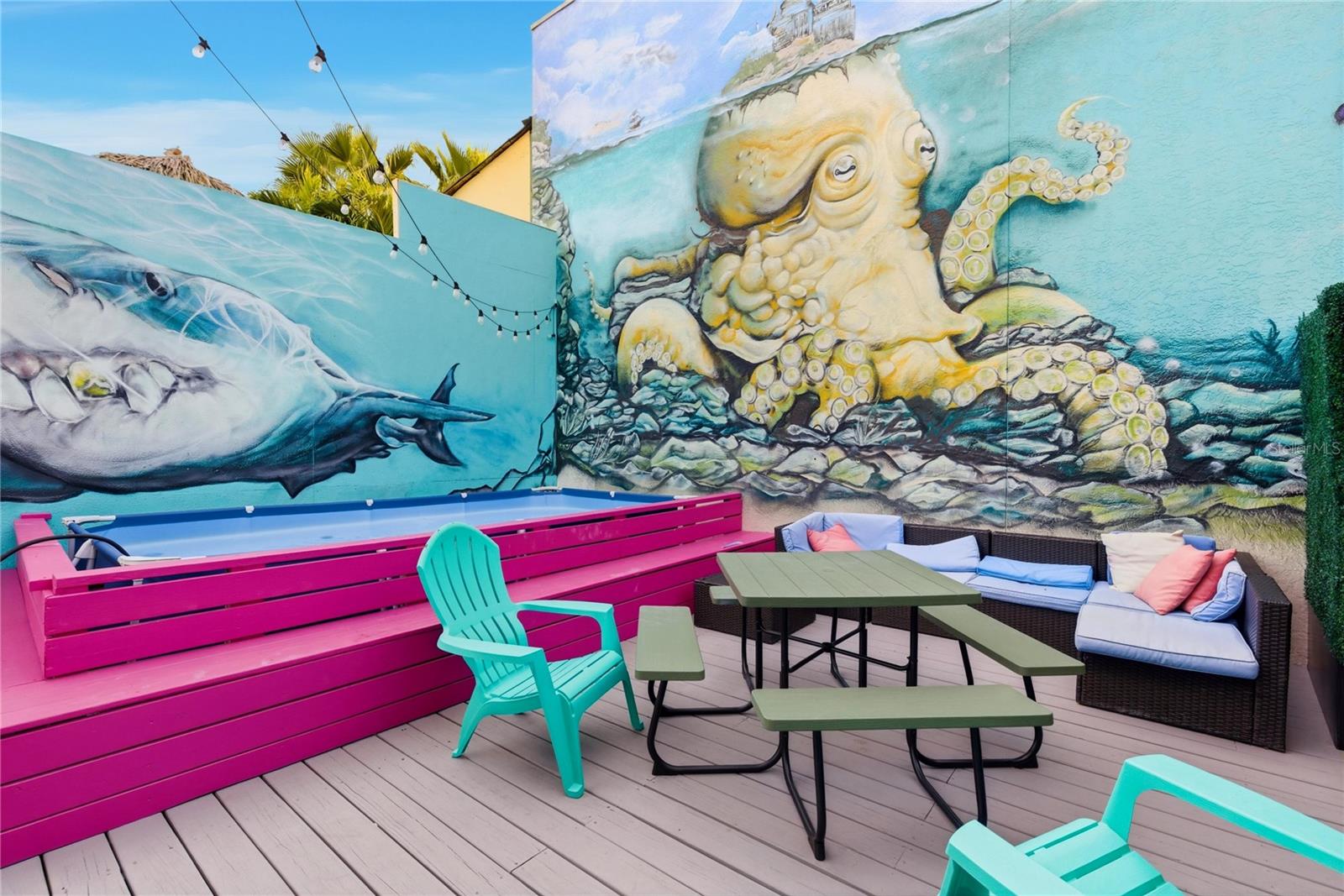 SARASOTA BEACH - Residential Income