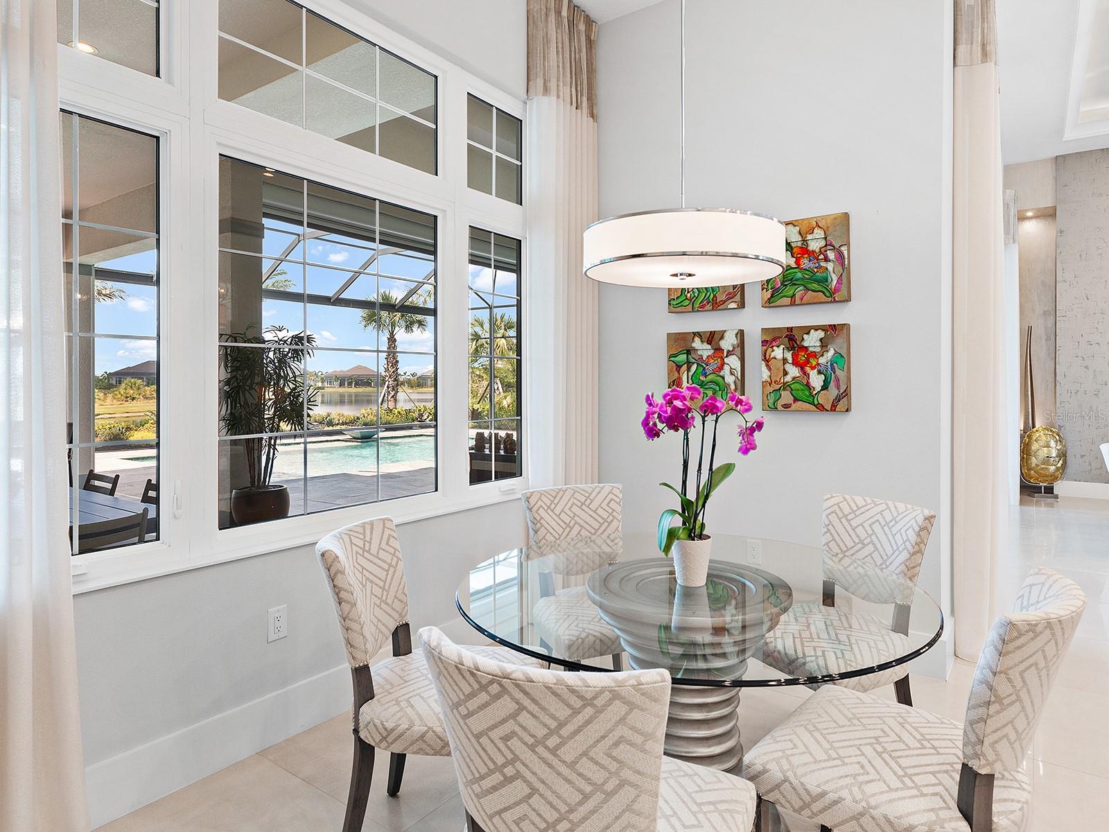 LAKE CLUB - Residential