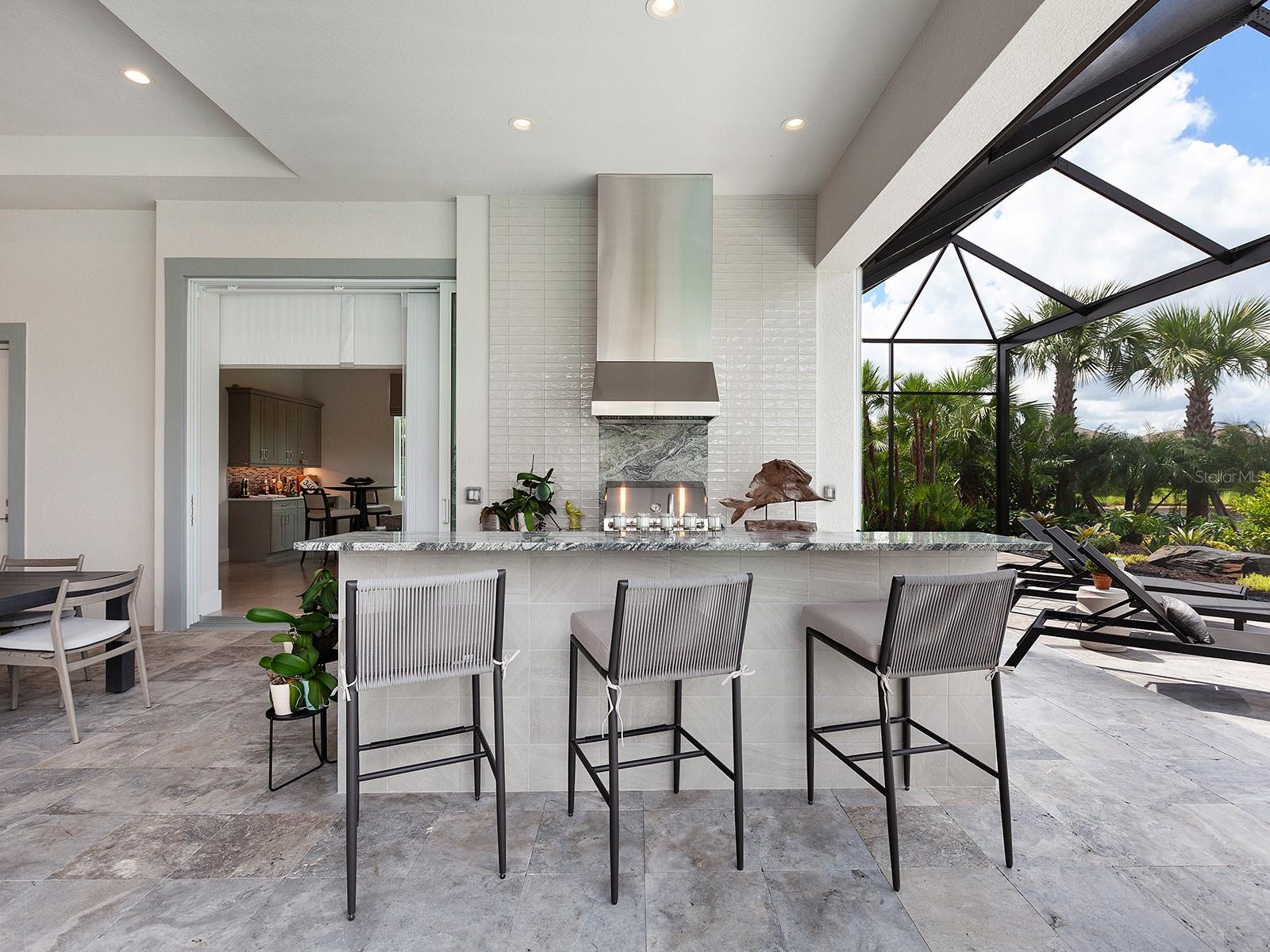 LAKE CLUB - Residential