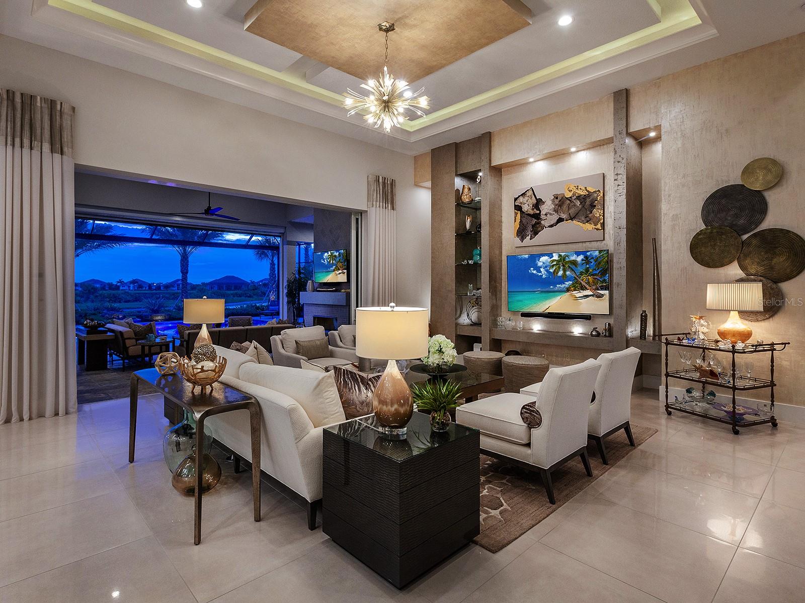 LAKE CLUB - Residential