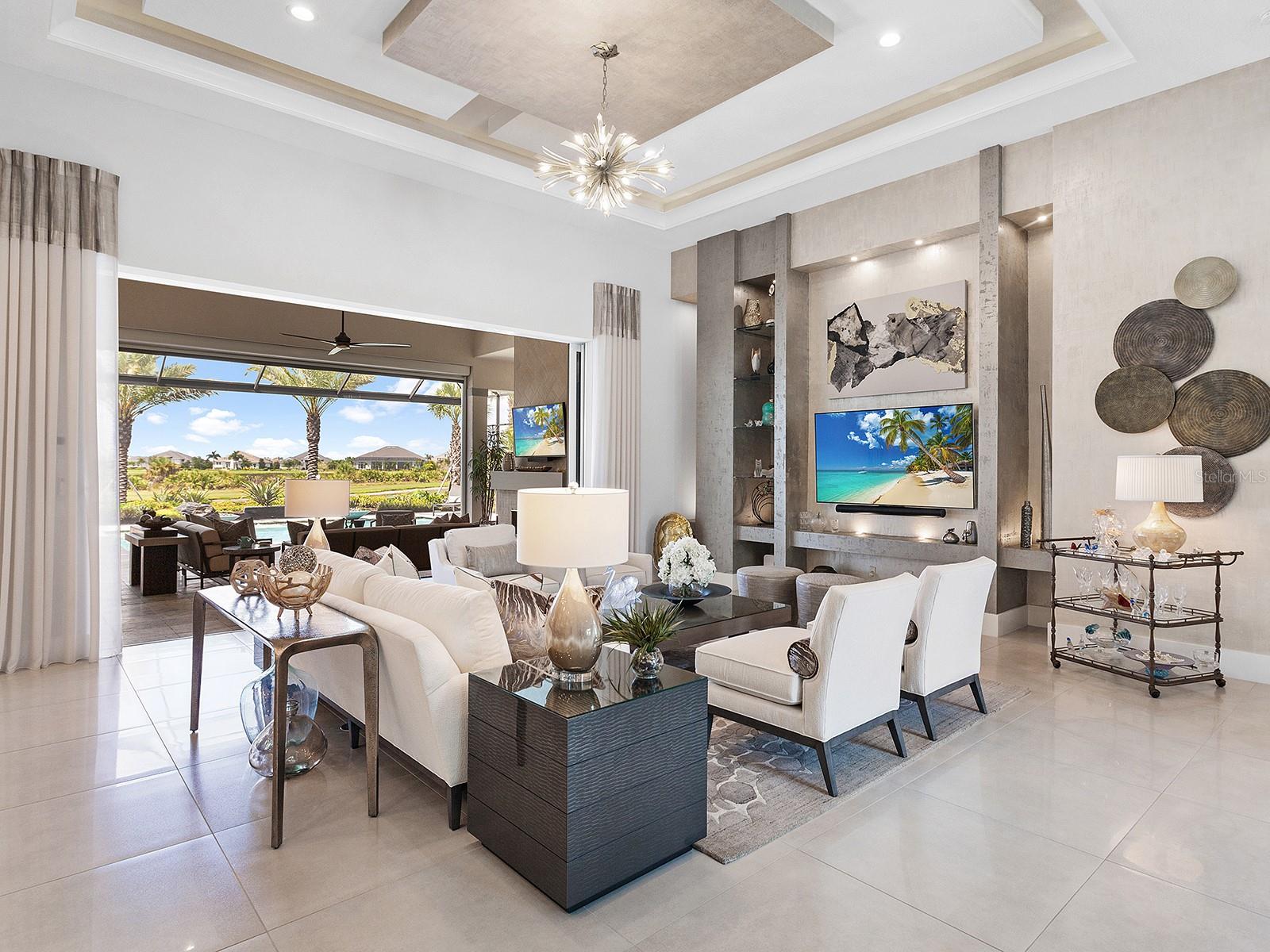 LAKE CLUB - Residential