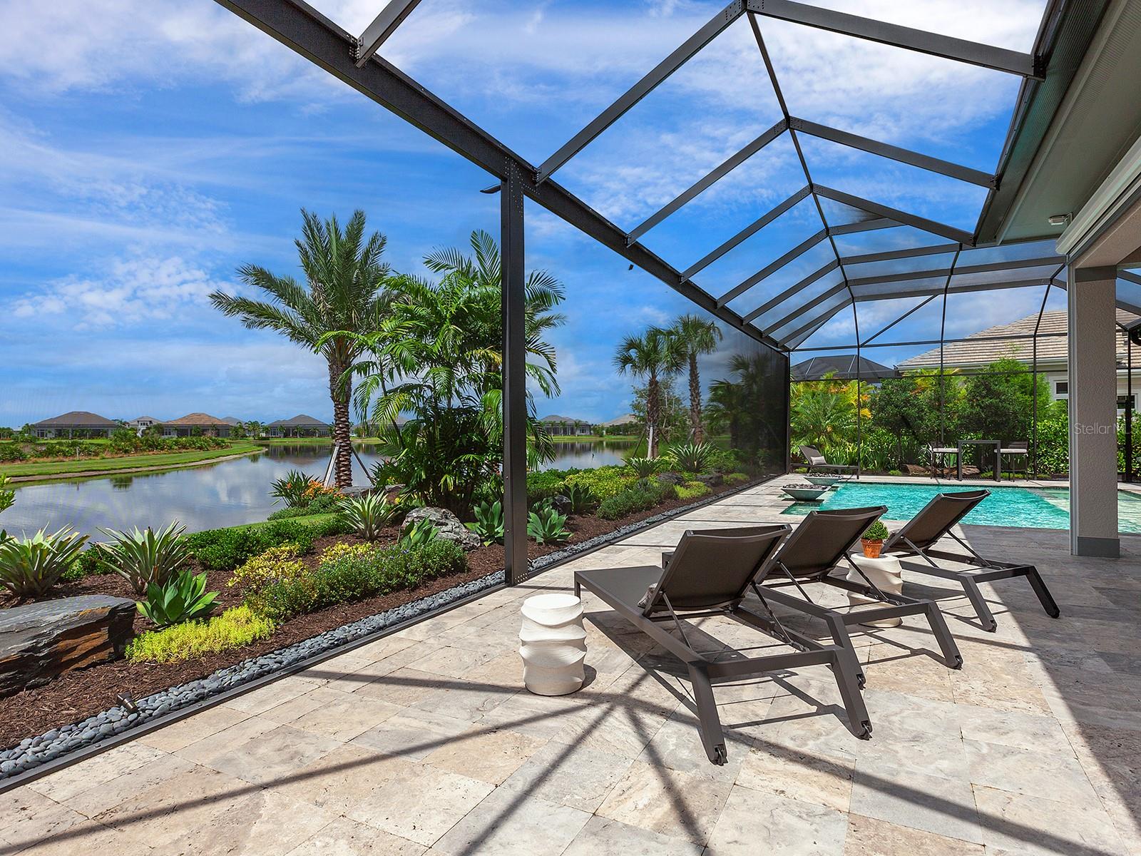 LAKE CLUB - Residential