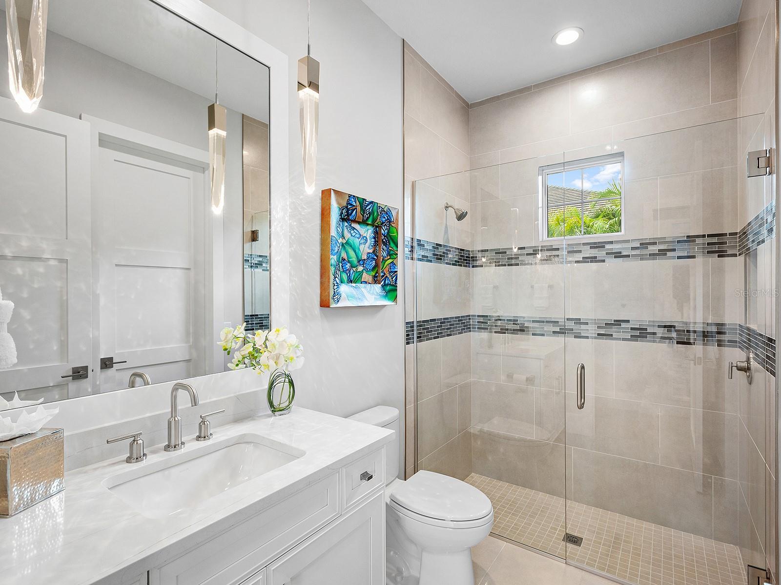 LAKE CLUB - Residential