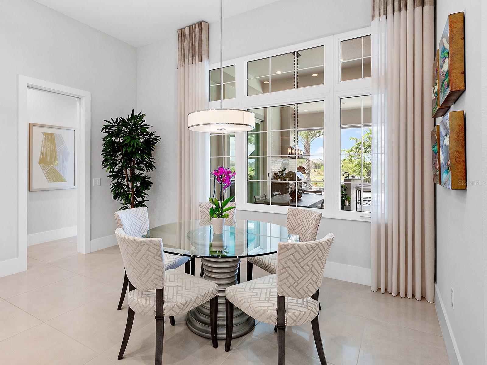 LAKE CLUB - Residential