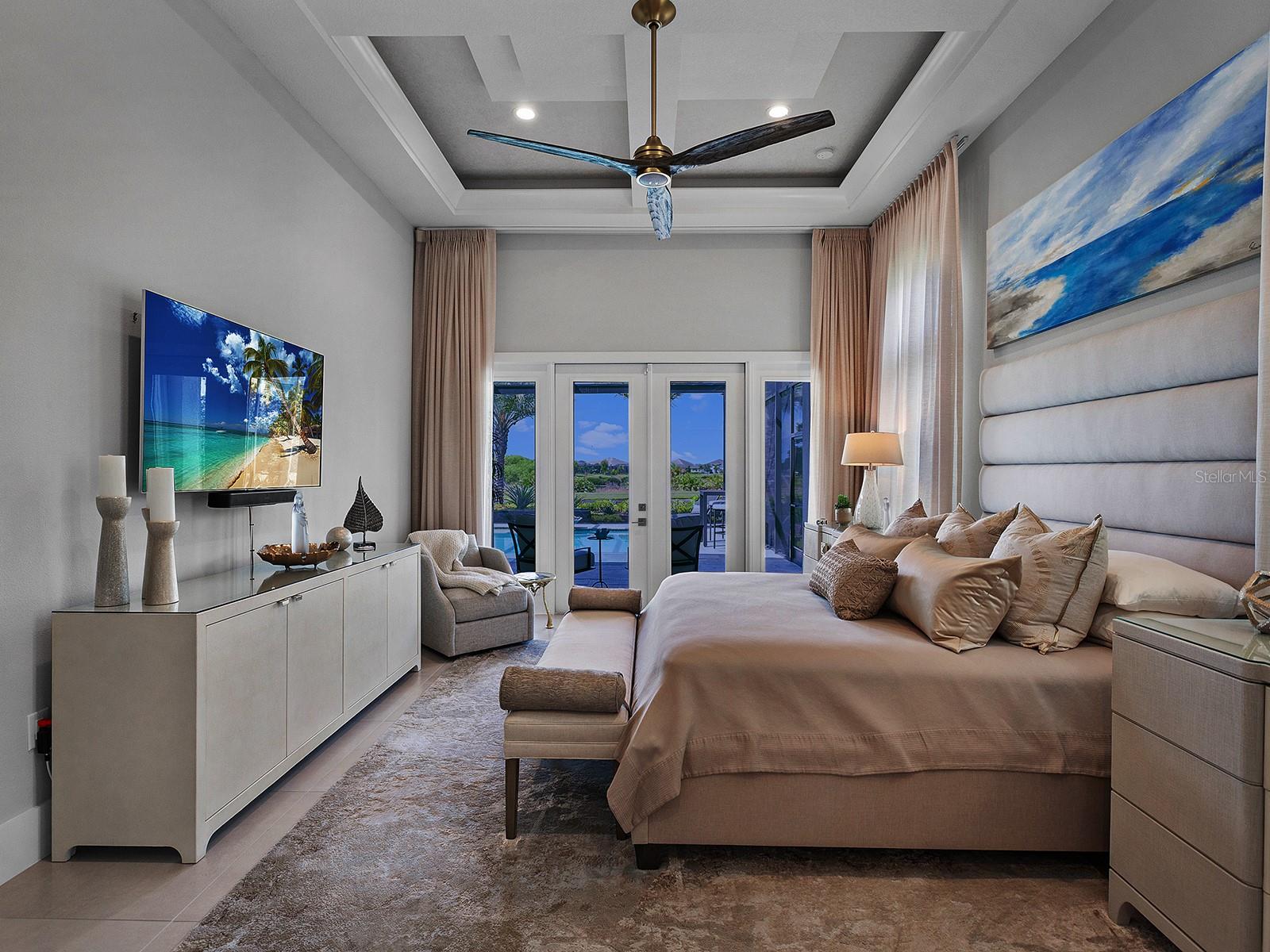 LAKE CLUB - Residential