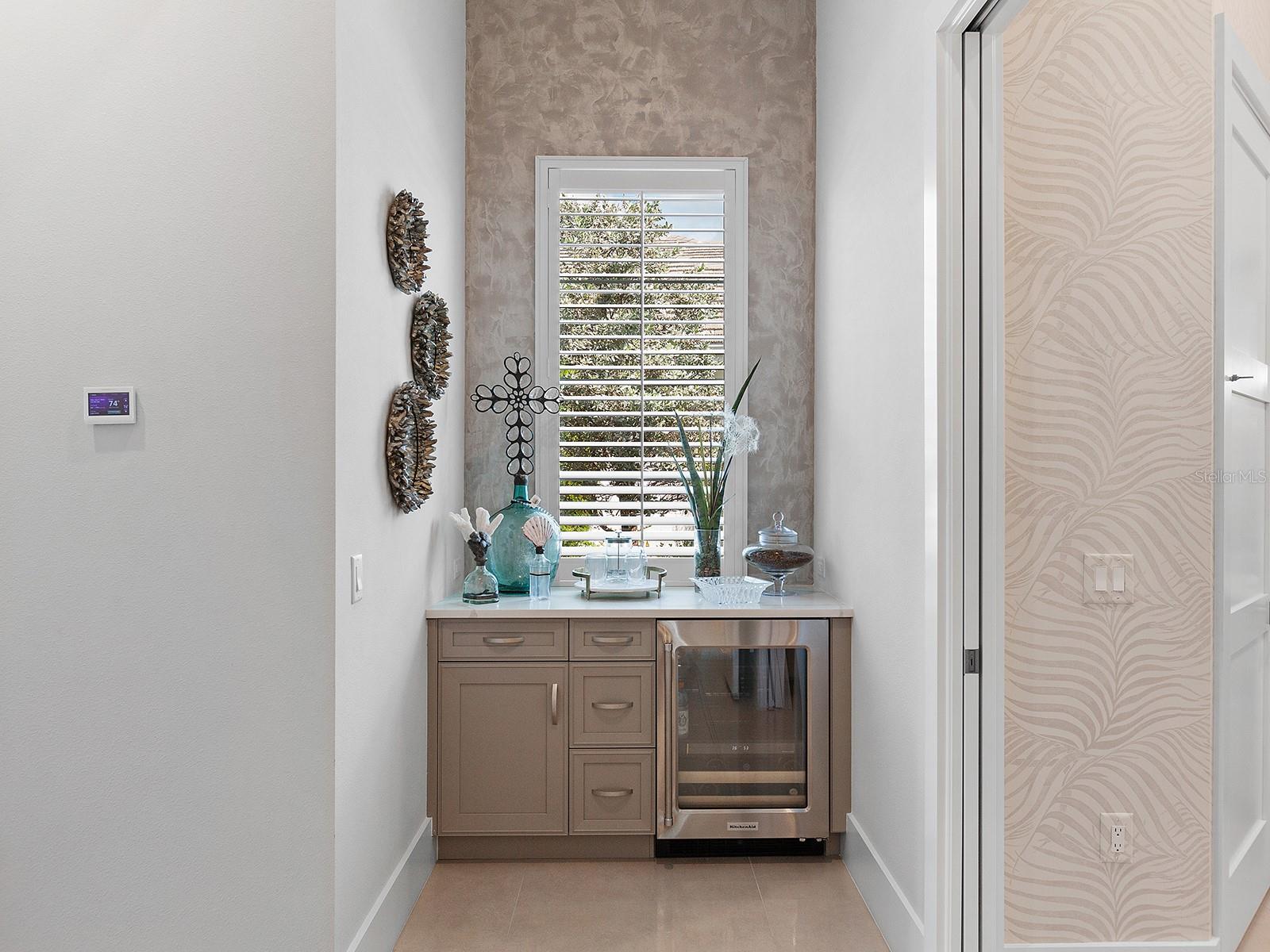 LAKE CLUB - Residential