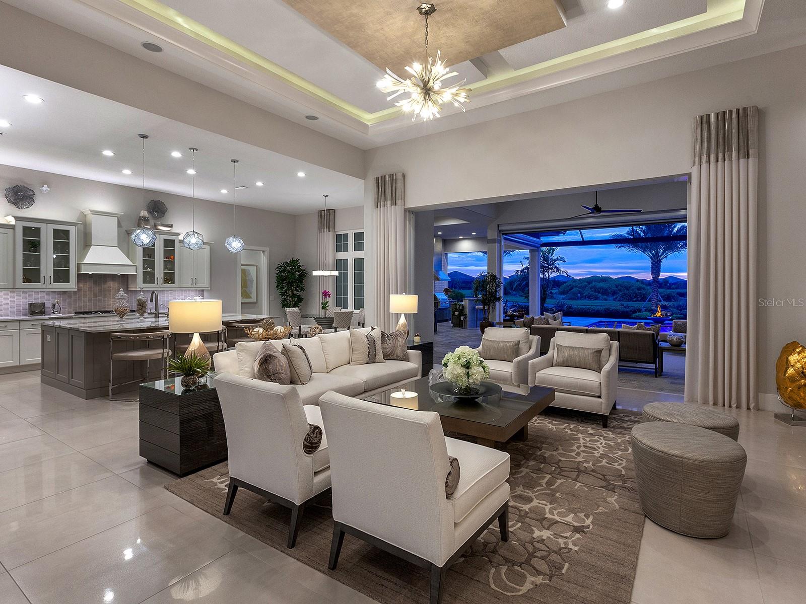 LAKE CLUB - Residential