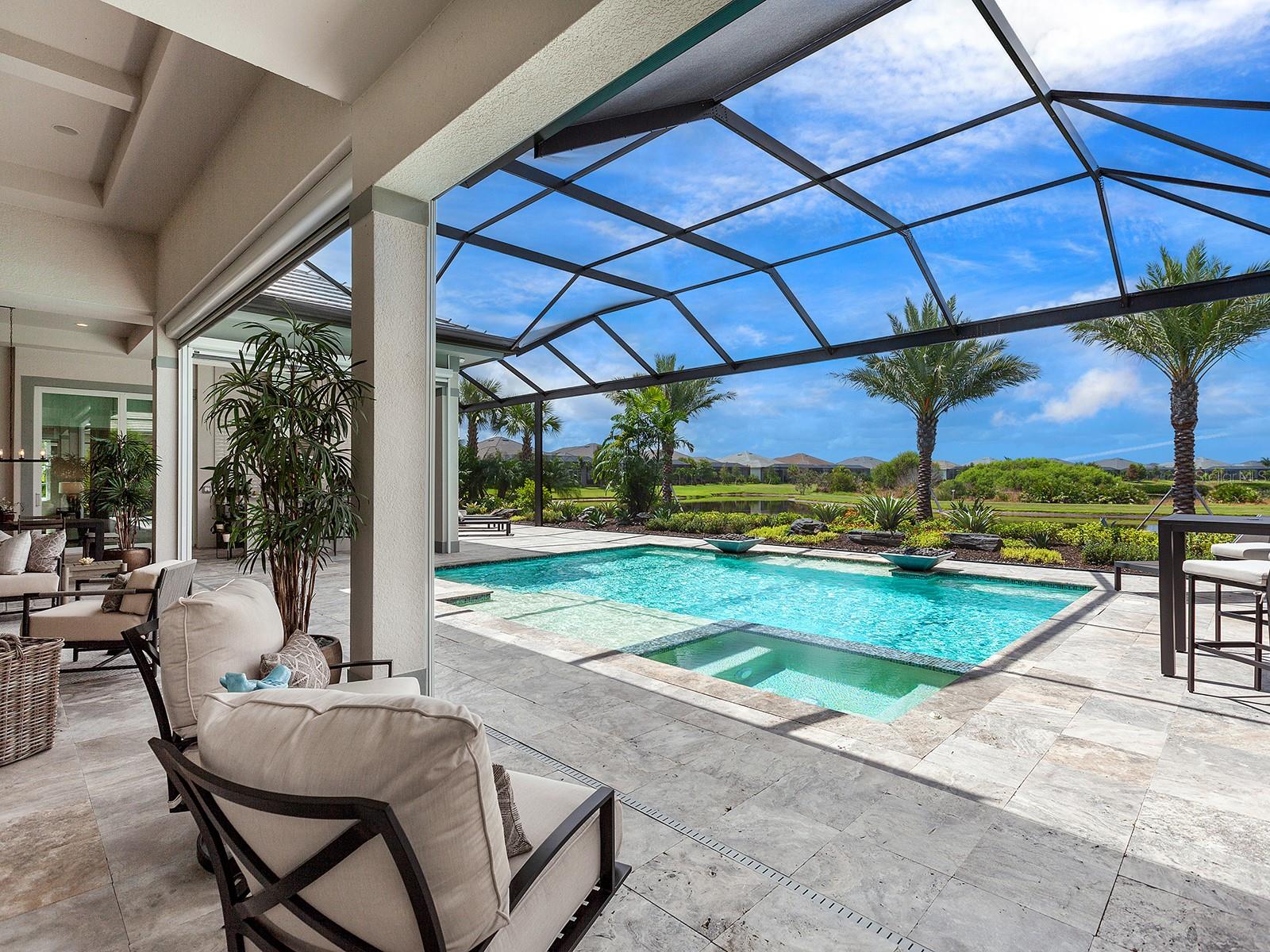 LAKE CLUB - Residential