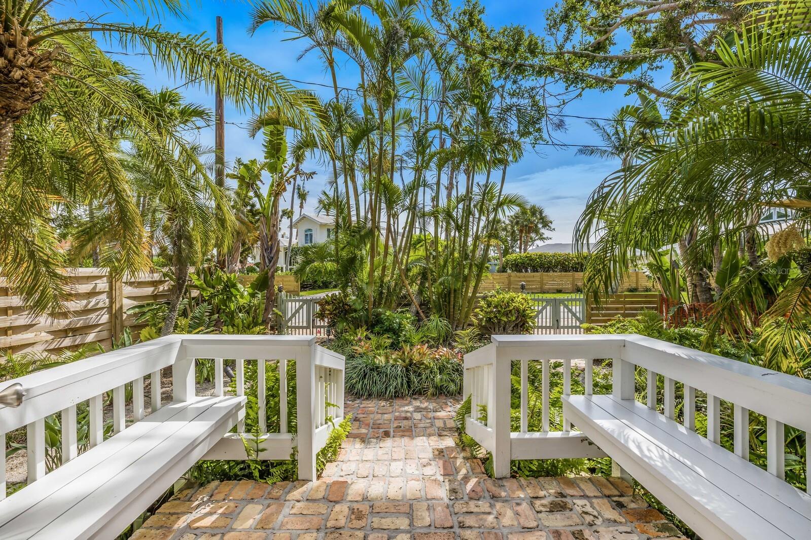 BOCA GRANDE - Residential