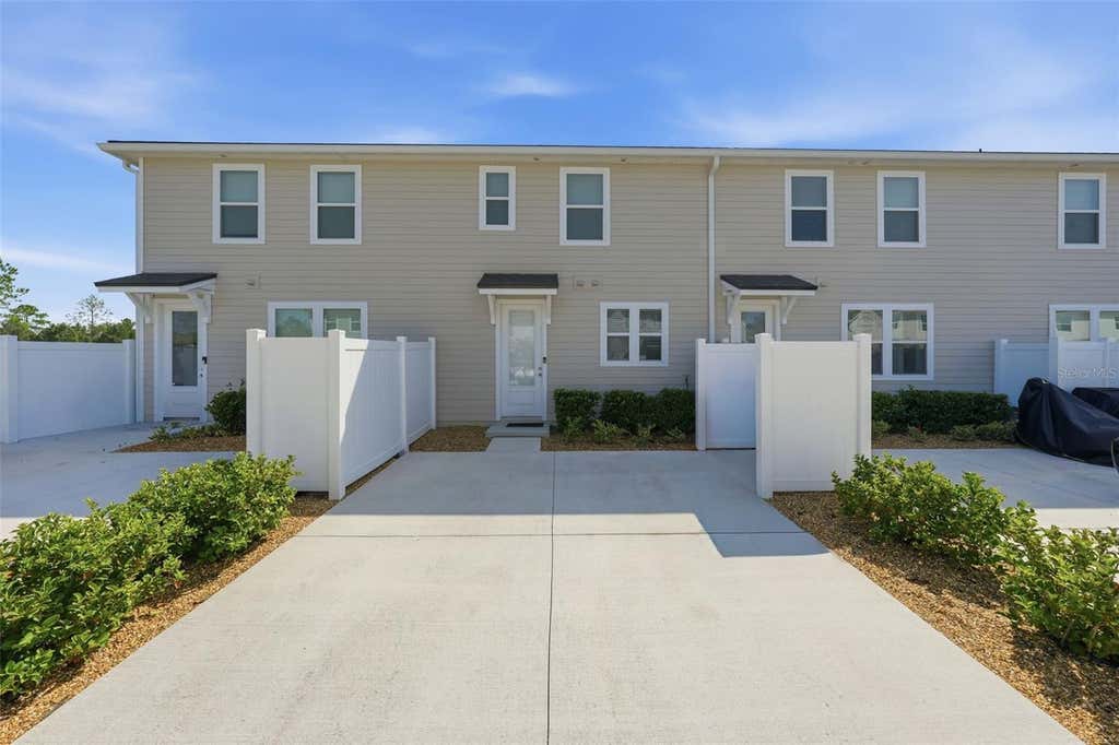 Photo of 46 Axel Fall Drive, St Johns, FL 32259 (MLS # V4950751)