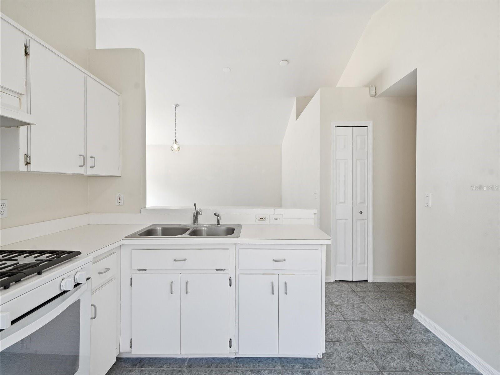 STERLING RANCH UNIT 12 - Residential Lease