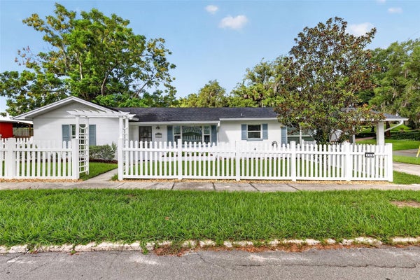111 S CLAYTON ST, MOUNT DORA, FL 32757 - Image 75a0712aa209471ca86fccd8a48fa9f0/241465691