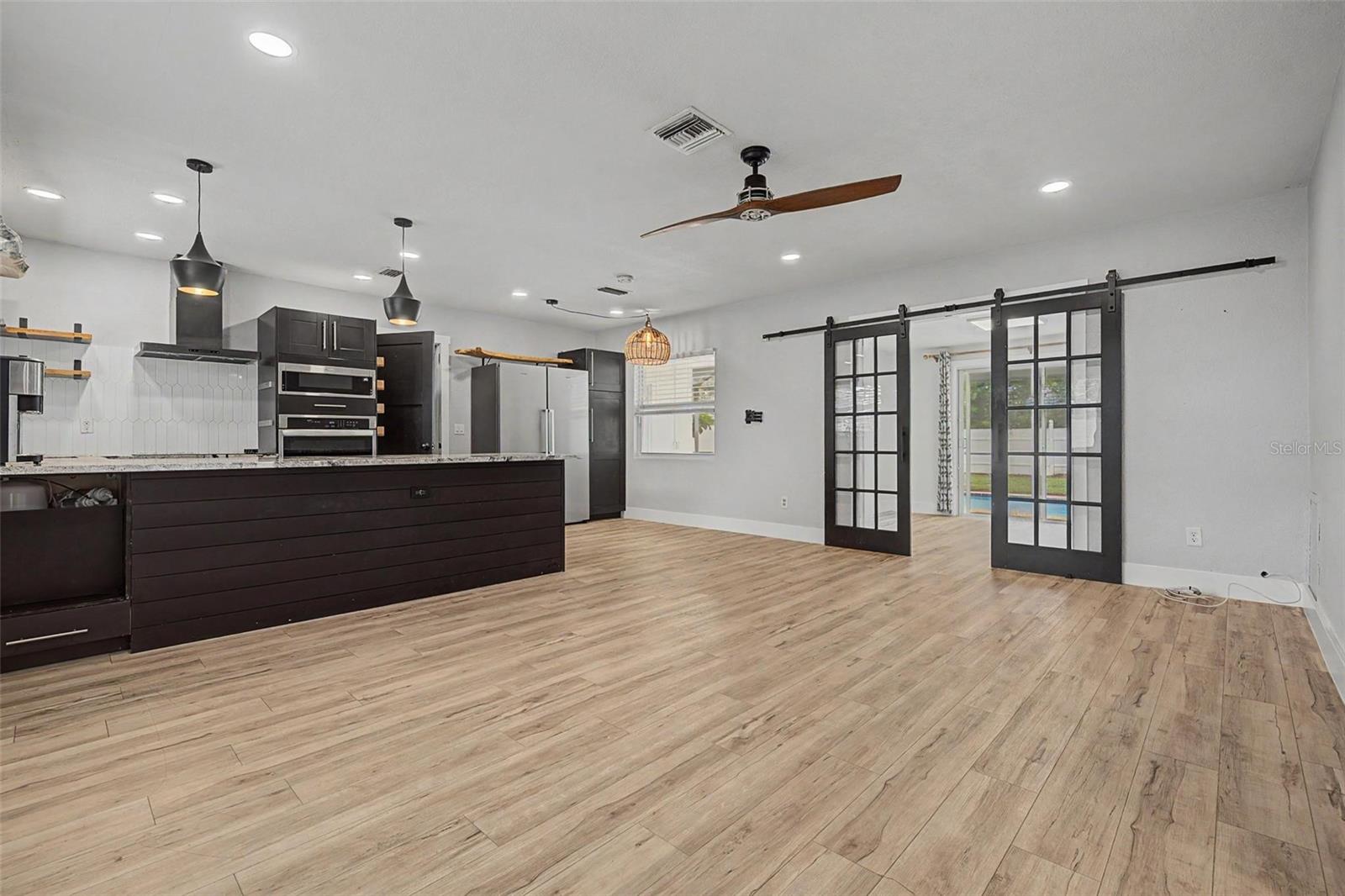 1304 PARKWOOD STREET