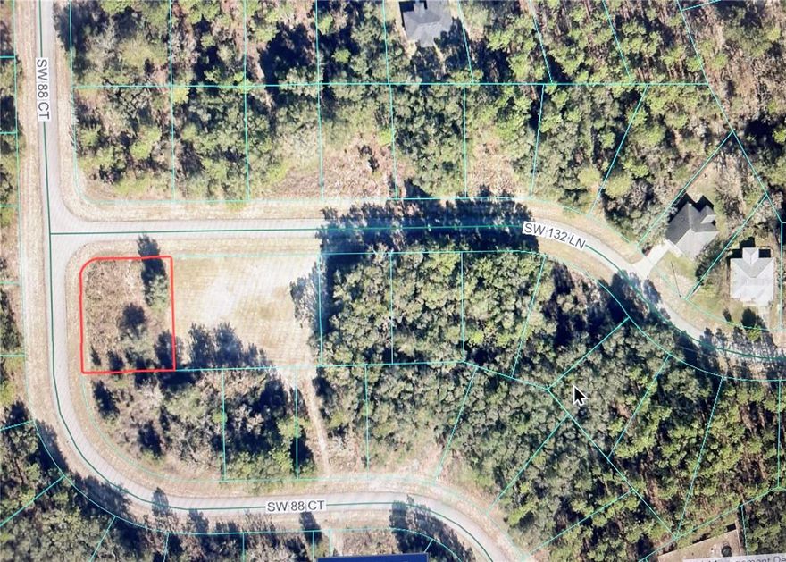 Exceptional CORNER LOT in Marion Oaks. Flood Zone X. Great find! This corner lot is .29 of an acre. Very conveniently located on Marion Oaks Manor. Marion Oaks is an all ages neighborhood, convenient to shopping, medical, banking and more. Builders - this is a great opportunity to build your home on very desirable lot. This fantastic lot offers exceptional convenience, being just blocks away from Sunrise Elementary School and Horizon Academy, and only minutes from I-75 for easy commuting and access to amenities.