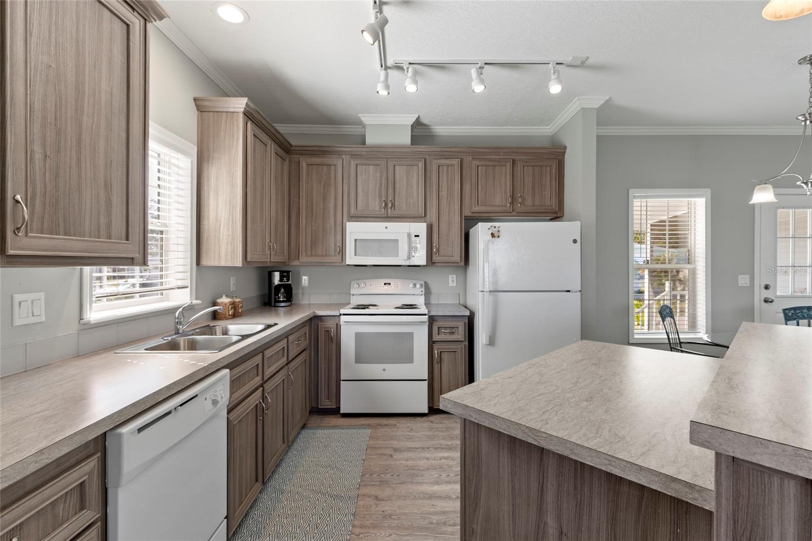 4104 11TH STREET E, ELLENTON, FL, 34222 1 4104 11TH STREET E