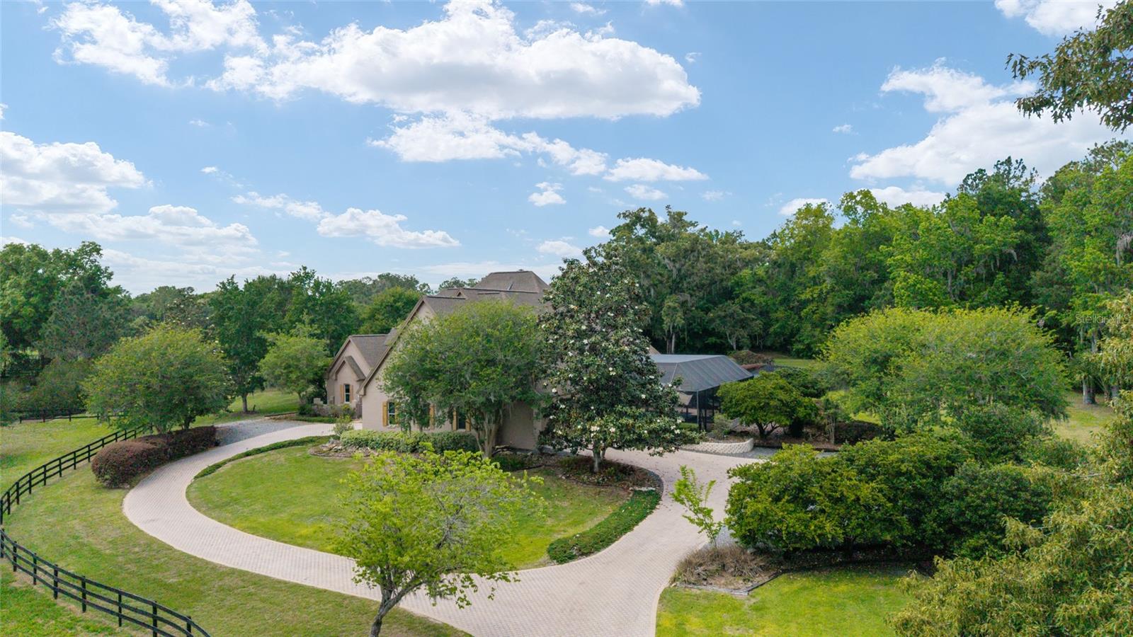 COUNTRY CLUB FARMS A HAMLET - Residential