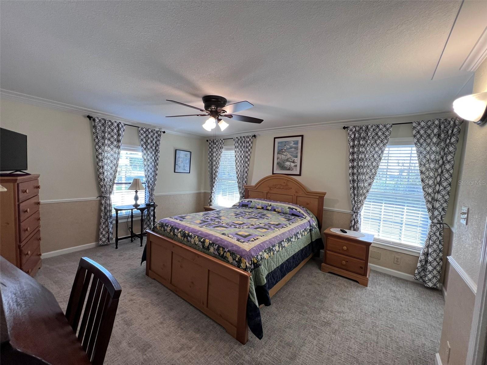 FLORAL LAKES - Residential