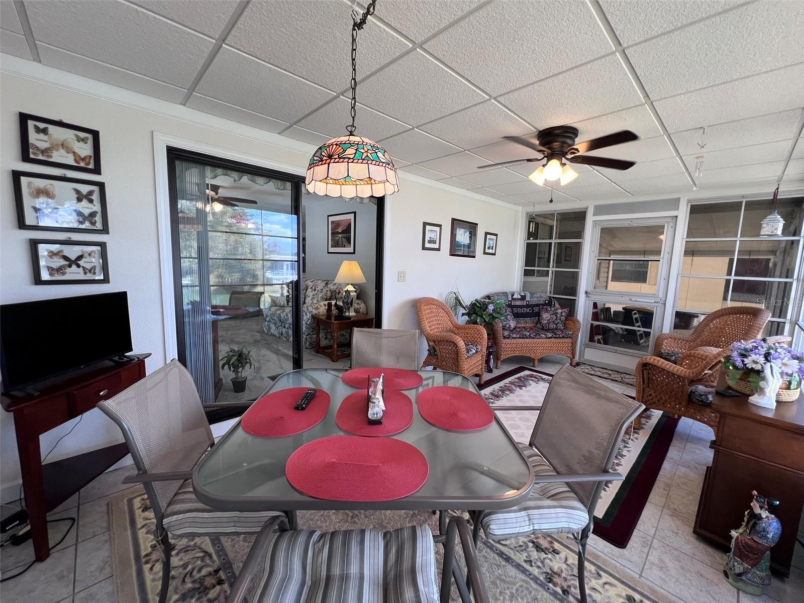 FLORAL LAKES - Residential