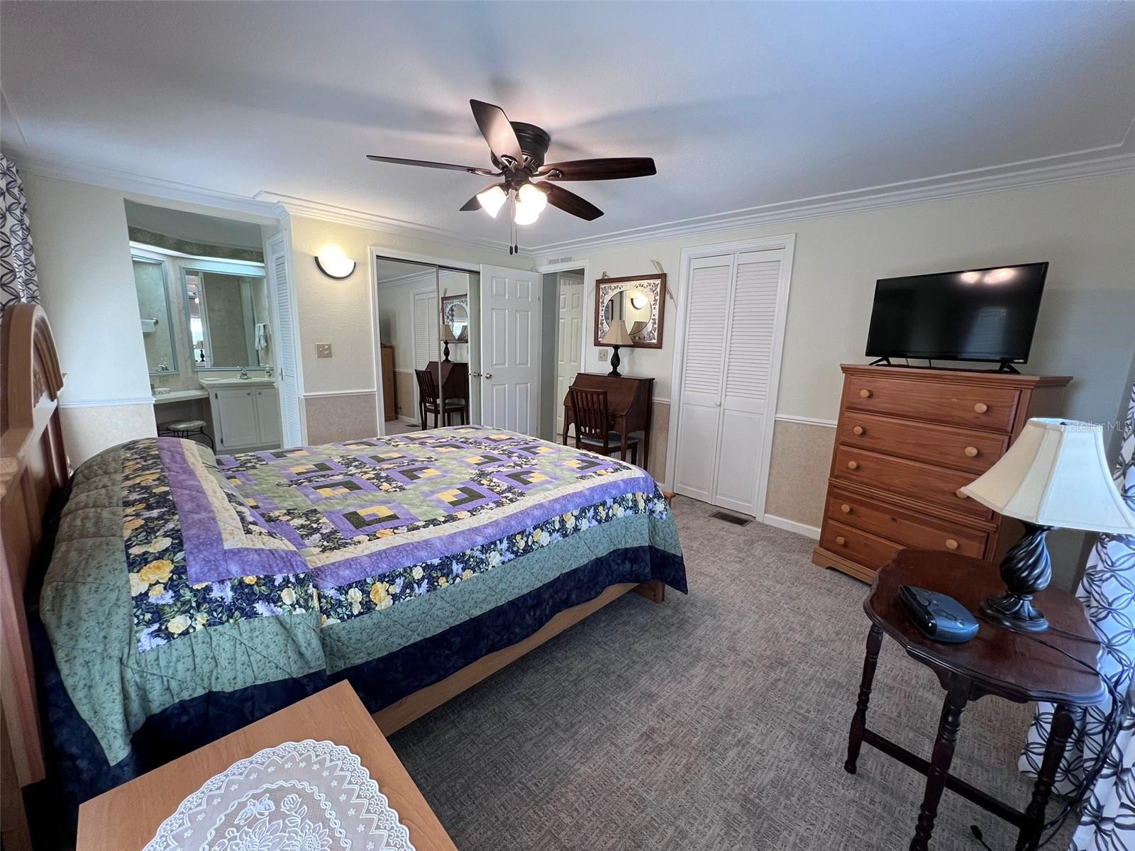 FLORAL LAKES - Residential