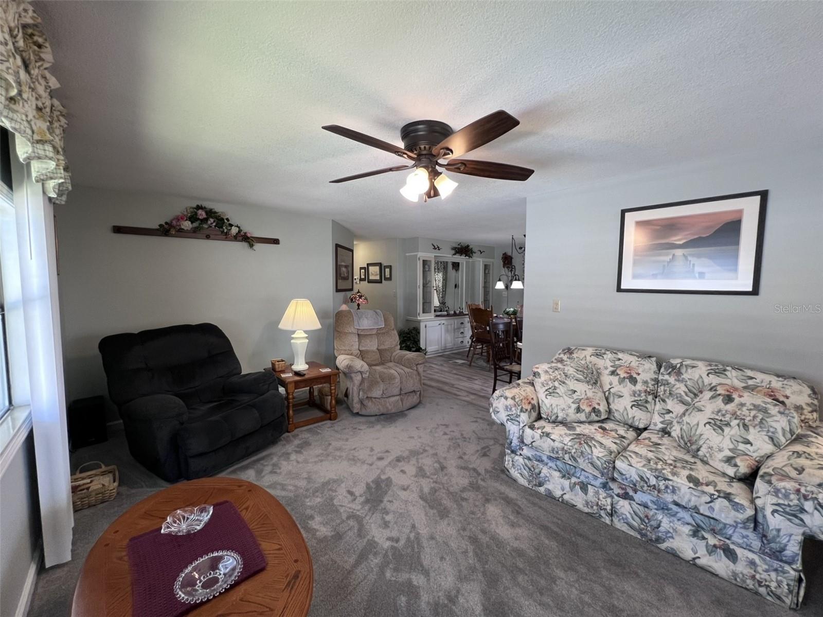 FLORAL LAKES - Residential